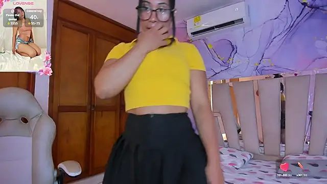 Elowen Clark online show from 7, 10, 2025