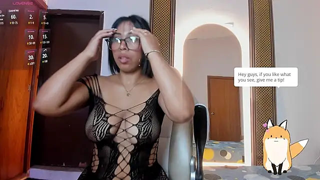 Elowen Clark online show from 14, 12, 2025