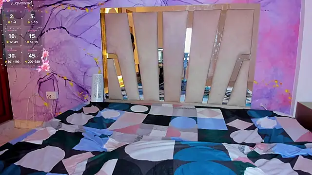 Elowen Clark online show from 23, 10, 2025