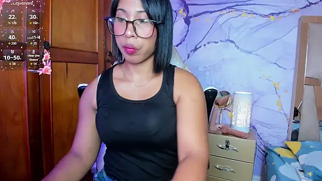 Elowen Clark online show from 22, 10, 2025