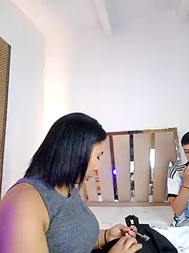 Elowen Clark online show from 24, 2, 2026