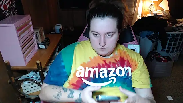 vanessraine online show from 19, 2, 2026