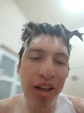 Luisgg18 online show from 3, 12, 2025