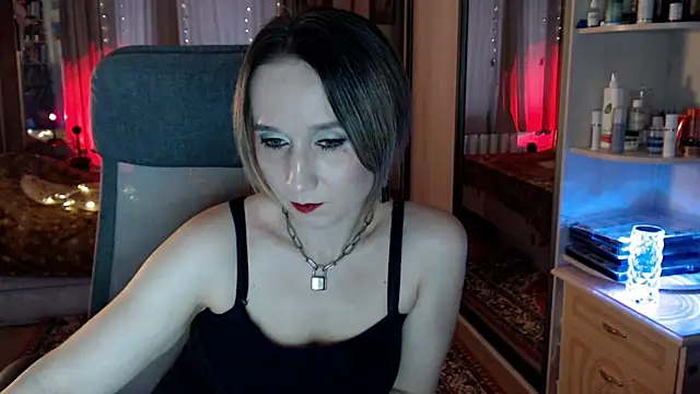 ClassyInna online show from 18, 11, 2025