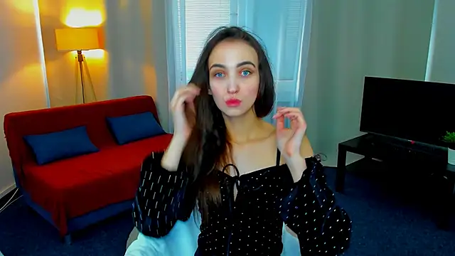 EllaSteele online show from 3, 10, 2025