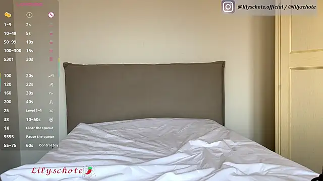 Snapshot of lilyofficial chatting on 29, 3, 2026 lilyofficial online show from 29, 3, 2026