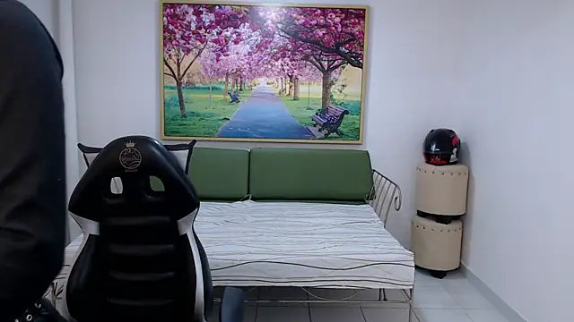 Snapshot of Adhara_Kitten chatting on 13, 9, 2025 Adhara Kitten online show from 13, 9, 2025