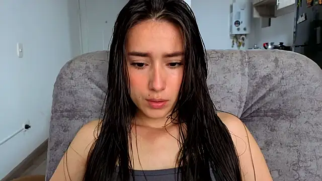 Snapshot of Adhara_Kitten chatting on 25, 5, 2026 Adhara Kitten online show from 25, 5, 2026