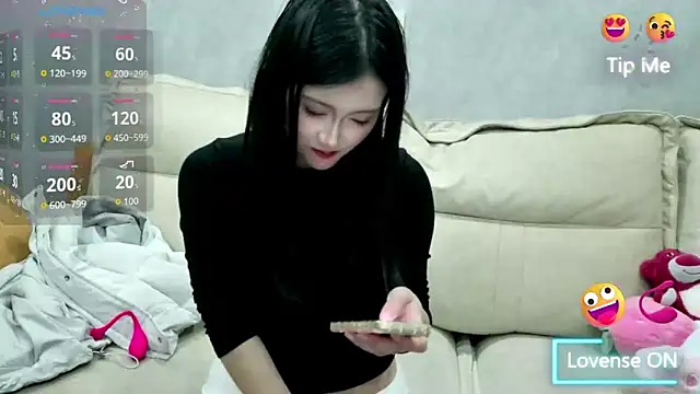 xiaoLI-2025 online show from 6, 3, 2026