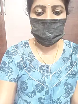 Snapshot of vasundhara26 chatting on 27, 9, 2025 vasundhara26 online show from 27, 9, 2025