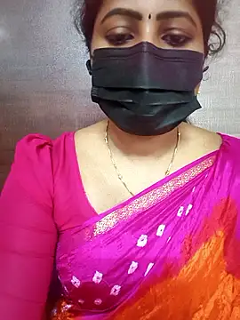 Snapshot of vasundhara26 chatting on 4, 4, 2026 vasundhara26 online show from 4, 4, 2026
