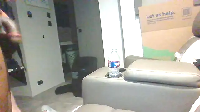 Prettyvsmonster online show from 25, 4, 2026