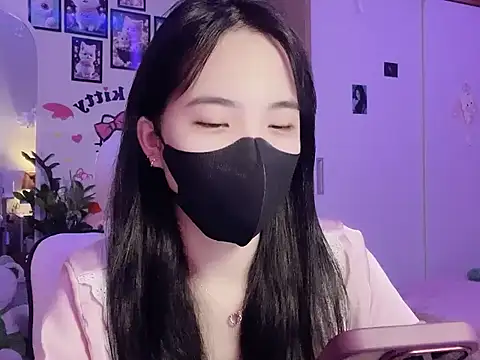 Snapshot of keelinnn19 chatting on 31, 10, 2025 keelinnn19 online show from 31, 10, 2025