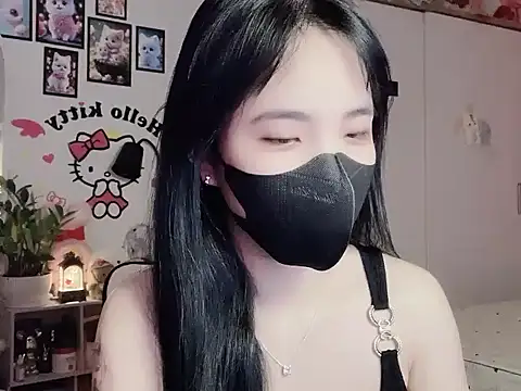 Snapshot of keelinnn19 chatting on 26, 11, 2025 keelinnn19 online show from 26, 11, 2025