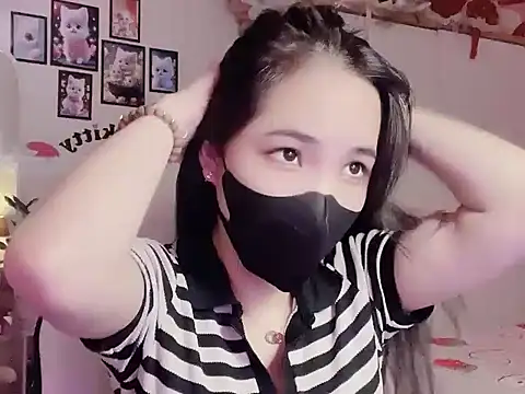 Snapshot of keelinnn19 chatting on 20, 10, 2025 keelinnn19 online show from 20, 10, 2025