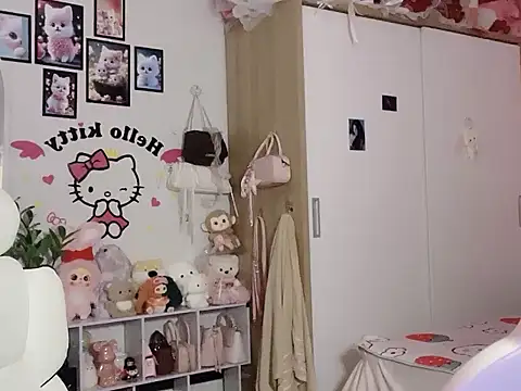 Snapshot of keelinnn19 chatting on 11, 11, 2025 keelinnn19 online show from 11, 11, 2025