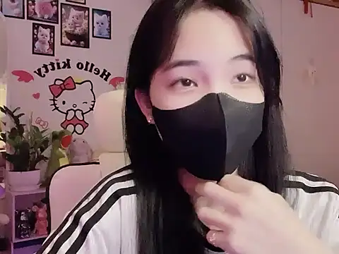 Snapshot of keelinnn19 chatting on 15, 10, 2025 keelinnn19 online show from 15, 10, 2025