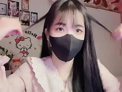 Snapshot of keelinnn19 chatting on 3, 11, 2025 keelinnn19 online show from 3, 11, 2025