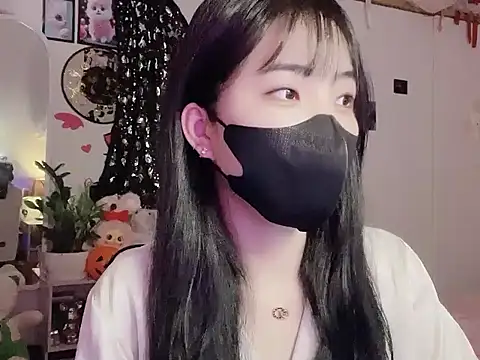 Snapshot of keelinnn19 chatting on 29, 10, 2025 keelinnn19 online show from 29, 10, 2025