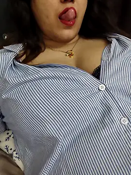 Snapshot of Suhana_Darling chatting on 14, 3, 2026 Suhana Darling online show from 14, 3, 2026