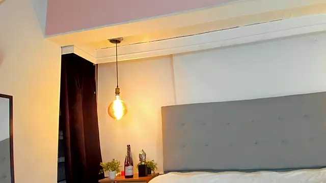 Luna Claire online show from 27, 10, 2025