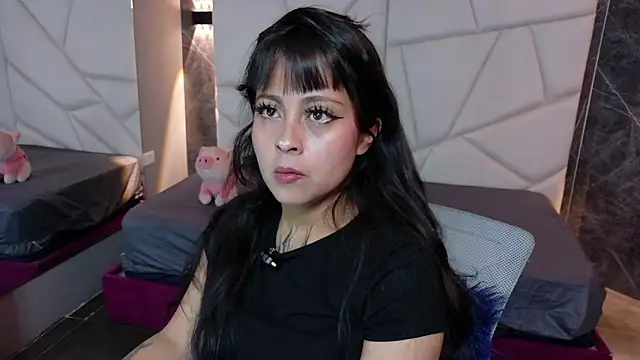 sophiaa 7 online show from 3, 2, 2026