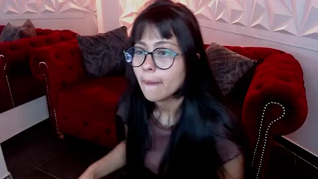 sophiaa 7 online show from 5, 2, 2026