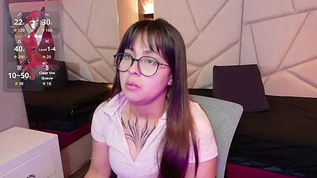 sophiaa 7 online show from 7, 10, 2025