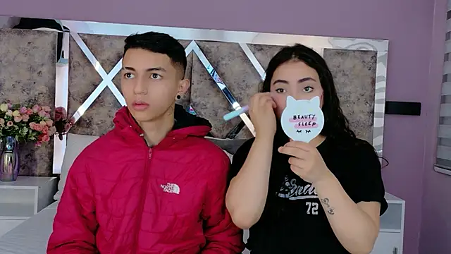 NickandAbby  online show from 30, 11, 2025