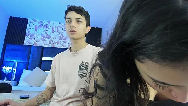 NickandAbby  online show from 18, 2, 2026