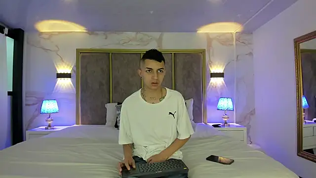 NickandAbby  online show from 3, 10, 2025