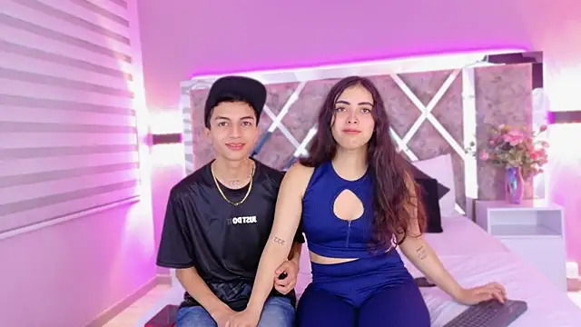 Snapshot of NickandAbby_ chatting on 9, 6, 2026 NickandAbby online show from 9, 6, 2026