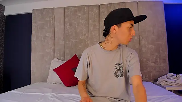 NickandAbby  online show from 31, 3, 2026