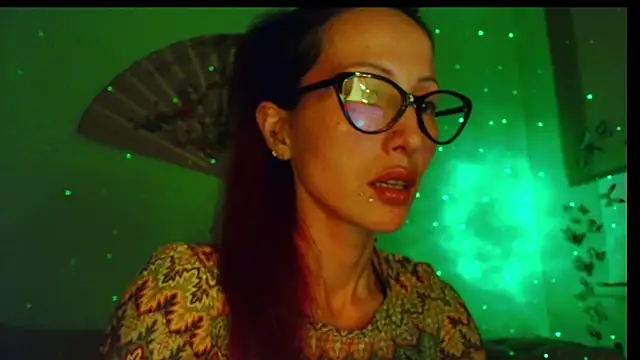 Snapshot of KiotoShine chatting on 11, 10, 2025 KiotoShine online show from 11, 10, 2025