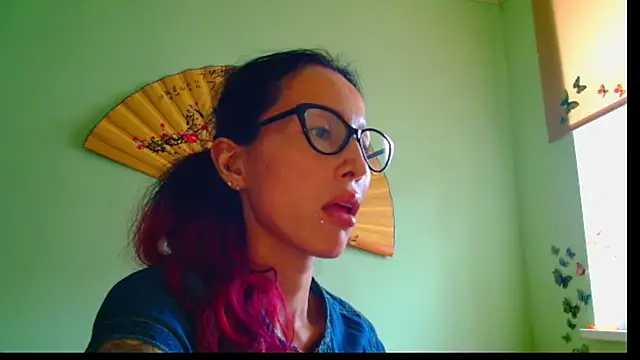 Snapshot of KiotoShine chatting on 23, 10, 2025 KiotoShine online show from 23, 10, 2025