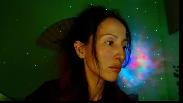 Snapshot of KiotoShine chatting on 4, 11, 2025 KiotoShine online show from 4, 11, 2025