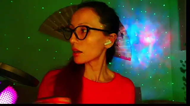 Snapshot of KiotoShine chatting on 30, 10, 2025 KiotoShine online show from 30, 10, 2025