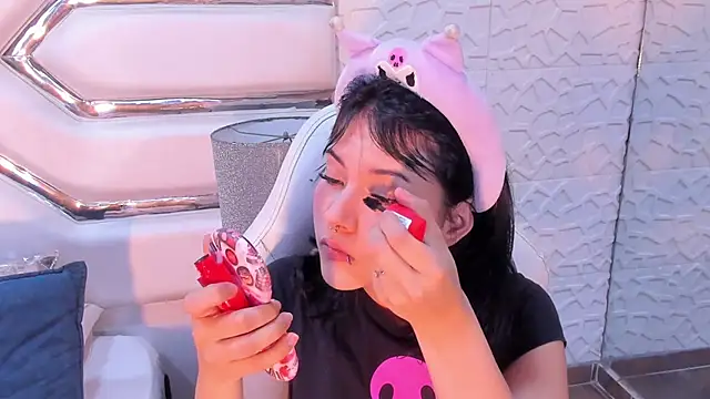 TatiLee online show from 7, 11, 2025