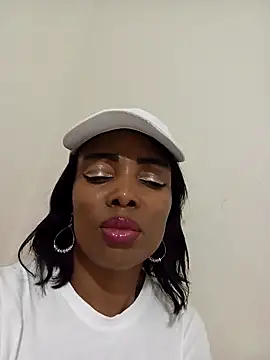 SEXYMOANSXX online show from 7, 2, 2026