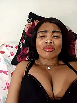 SEXYMOANSXX online show from 12, 4, 2026