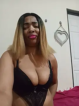 SEXYMOANSXX online show from 30, 6, 2026