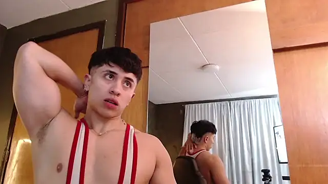 Snapshot of PaulEvens chatting on 31, 10, 2025 PaulEvens online show from 31, 10, 2025