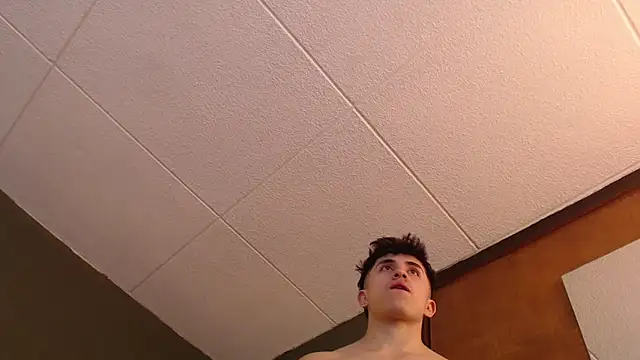 Snapshot of PaulEvens chatting on 18, 11, 2025 PaulEvens online show from 18, 11, 2025