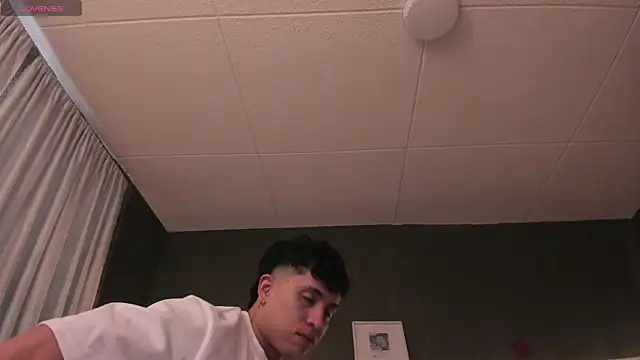 Snapshot of PaulEvens chatting on 7, 10, 2025 PaulEvens online show from 7, 10, 2025