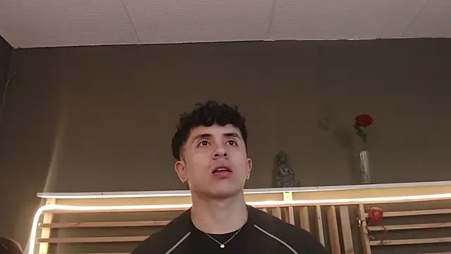 Snapshot of PaulEvens chatting on 21, 11, 2025 PaulEvens online show from 21, 11, 2025