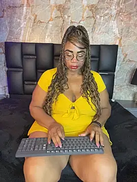 Snapshot of aranzzalatin chatting on 20, 11, 2025 aranzzalatin online show from 20, 11, 2025