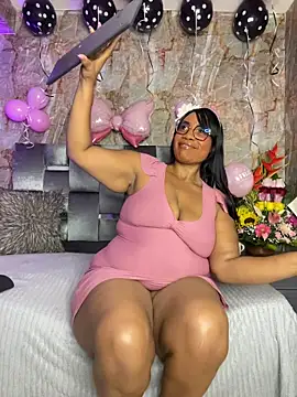 Snapshot of aranzzalatin chatting on 29, 11, 2025 aranzzalatin online show from 29, 11, 2025