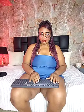 Snapshot of aranzzalatin chatting on 3, 11, 2025 aranzzalatin online show from 3, 11, 2025