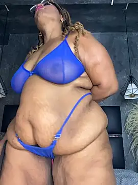Snapshot of aranzzalatin chatting on 6, 7, 2026 aranzzalatin online show from 6, 7, 2026