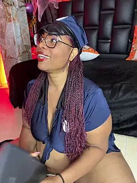 Snapshot of aranzzalatin chatting on 26, 10, 2025 aranzzalatin online show from 26, 10, 2025